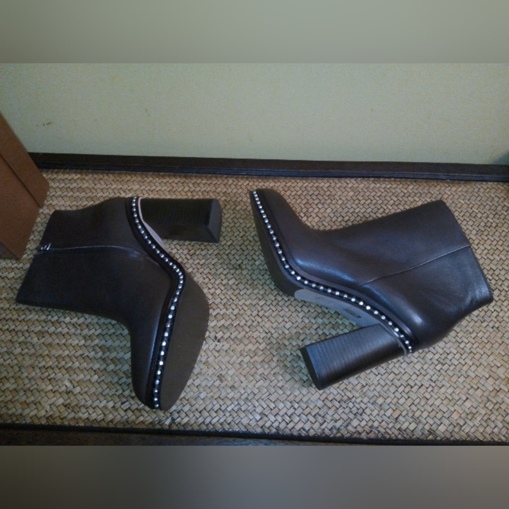 Coach Studded Justina Bootie in Brown Sz 10 NWT - Picture 9 of 16